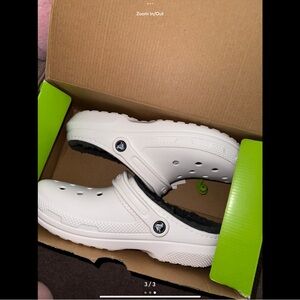 Crocs Classic Fur Lined Clogs Mens9/ Women’s 11